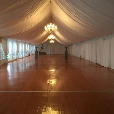 Les Logis Du Château Villa La Vergne (Charente-Maritime)