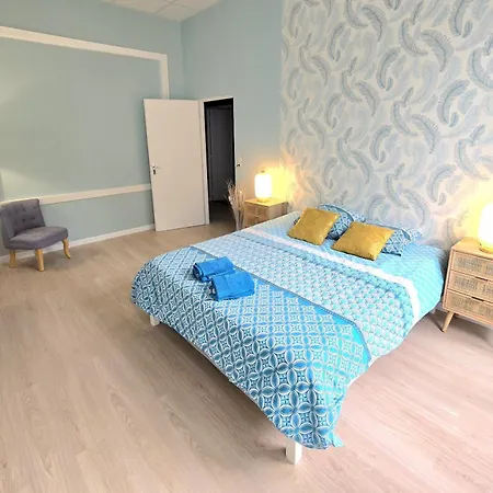 Villa Les Logis Du Château La Vergne (Charente-Maritime)